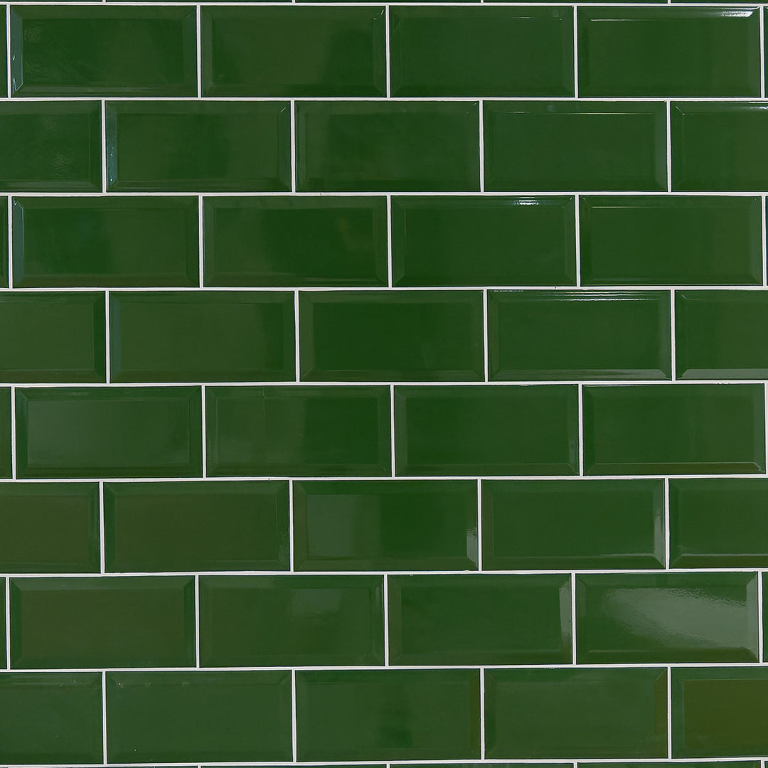 Metro Verde Bottle Green Biselado Brillo 10 x 20cm Ceramic Tile - 1sqm perbox
