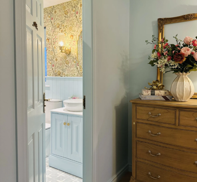 7 Farmhouse Bathroom Ideas for 2026 