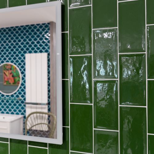 Aqua Flat Verde Bottle Green Metro 10 x 20cm Tile - 1sqm perbox (12908)